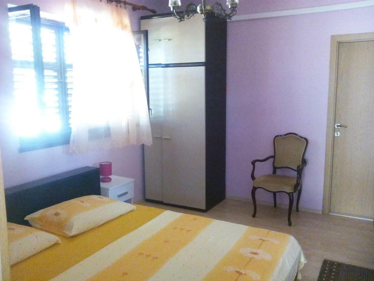 Apartments Petko Rogoznica  Ngoại thất bức ảnh