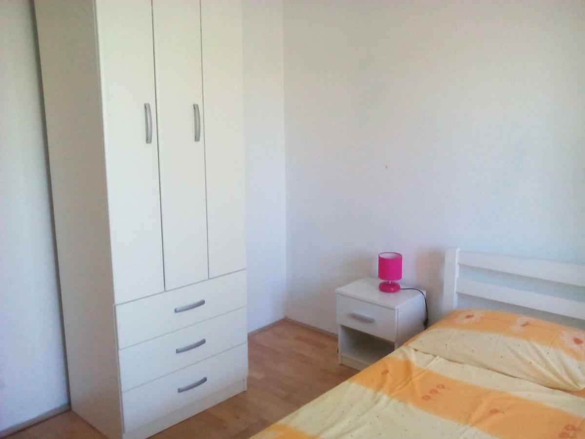 Apartments Petko Rogoznica  Ngoại thất bức ảnh